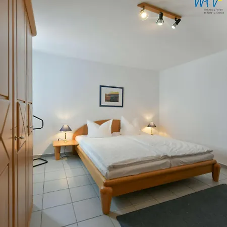 Residenz 9 *